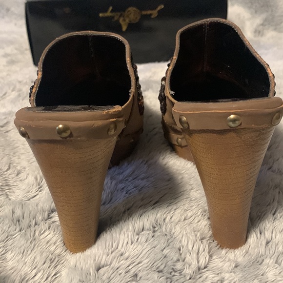 ✅Kathy Van Zeeland Mules clogs Brown sequined beaded shoes Size 8 1/2 - Picture 4 of 7
